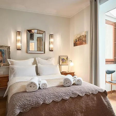 Appartement Sunlight - Marinette - Port Area, 2 Bedrooms, Sleep 6, Sea View